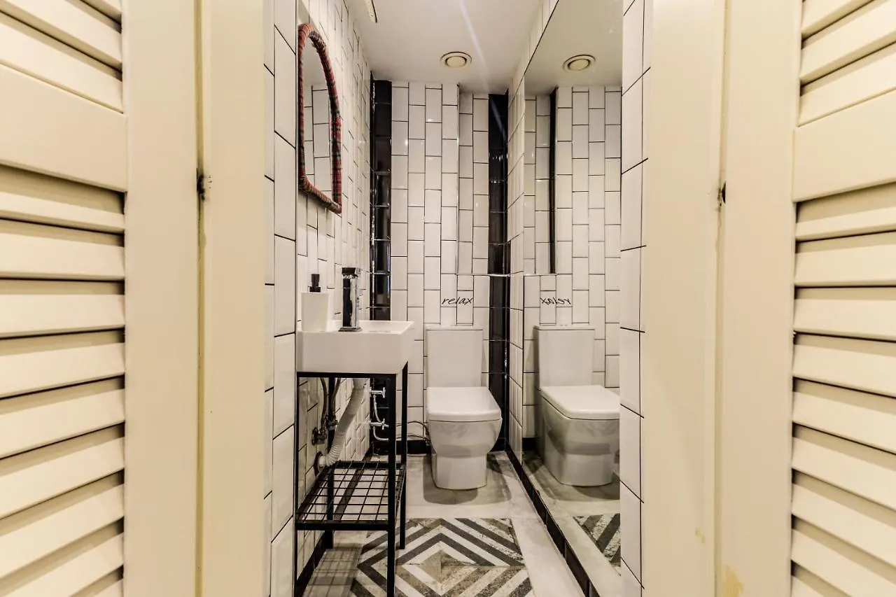 Cozy And Charming Studio Flat In Beyoglu Apartment Istanbul Turkey